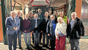 Mitglieder der CSU-Stadtratsfraktion auf der Feuerwache am Hainig