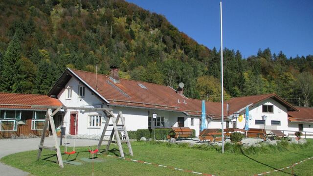 Vereinsheim des FC Oberau.
