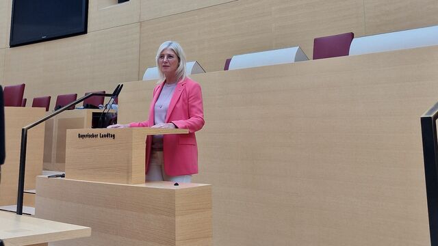 Unsere Heimat-Abgeordnete Ulrike Scharf lud in den bayerischen Landtag. 