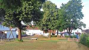 Der Spielplatz an der Ringstraße, wo möglicherweise auf einem Teil der Fläche eine Tagespflegeeinrichtung und kleinteilige Wohnungen errichtet werden sollen. −Foto: Fuchs