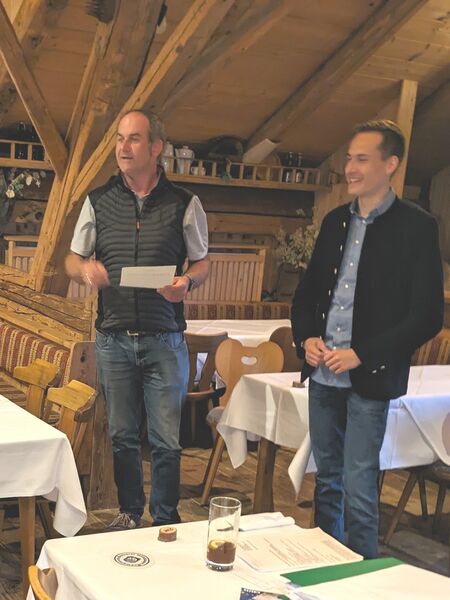 von links: Ortsvorsitzender Dr. Stefan Enderlein und Gastredner Jonas Strasser