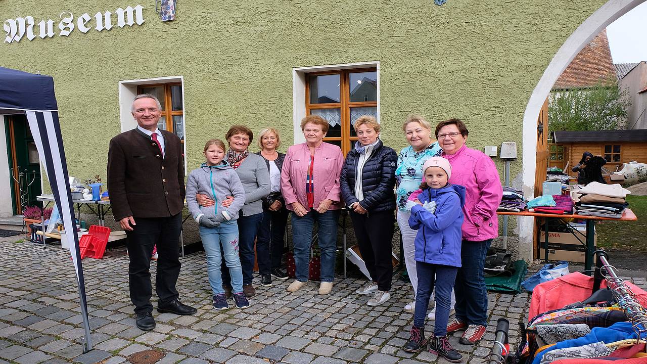 48+ Flohmarkt 22.09., Wir freuen uns darauf, sie auf dem.